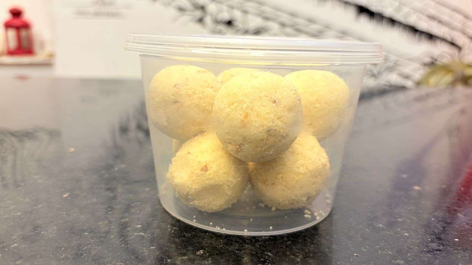 Rava Laddu